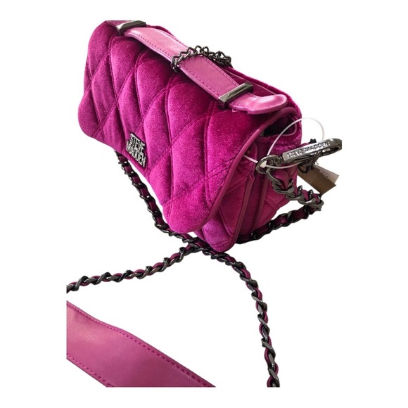 Steve Madden fuchsia fucsia deep pink bcourtney velvet gunmetal chain crossbody - Picture 10 of 13